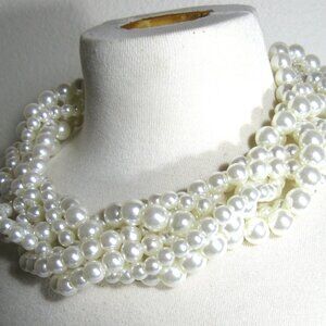 Faux Pearl Cluster White Beads Twisted Statement Chunky Bib Short Necklace